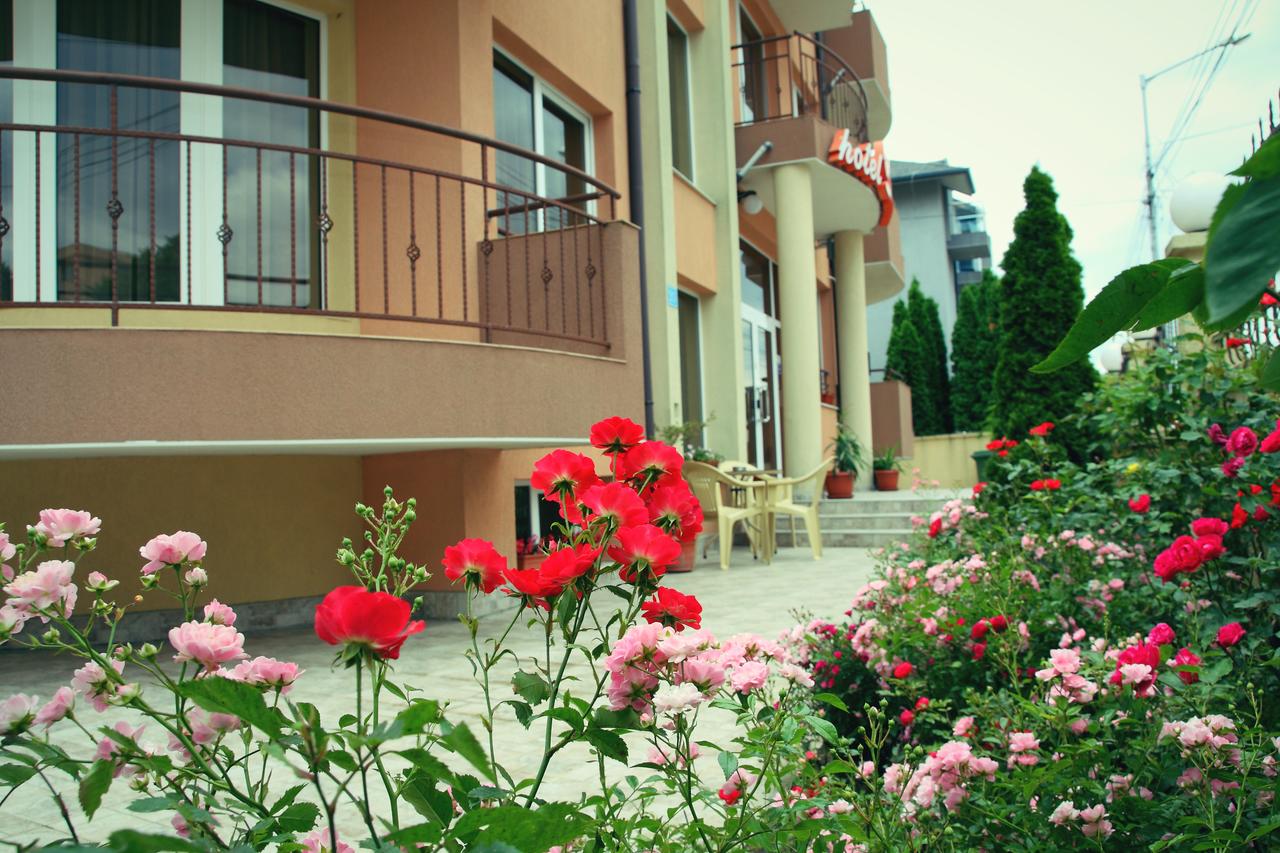 DALIA_FAMILY_HOTEL_NESSEBAR_BULGARIA_AIR_TOUR_TRAVEL